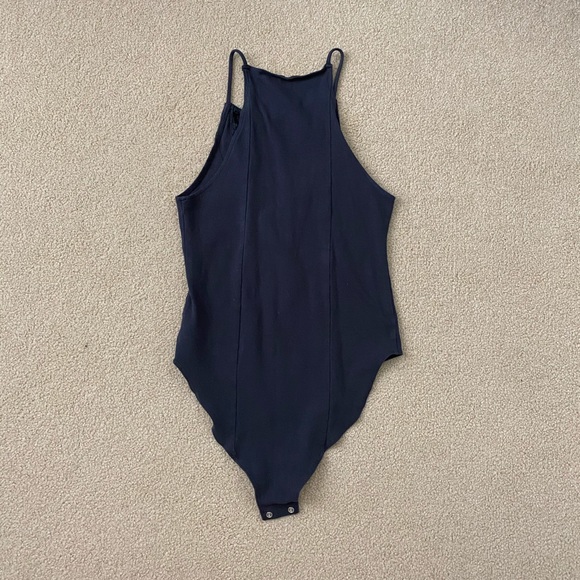 AE Gray Bodysuit - Picture 3 of 3